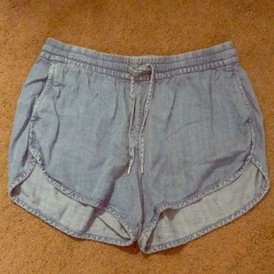 H&M size 6 Denim shorts